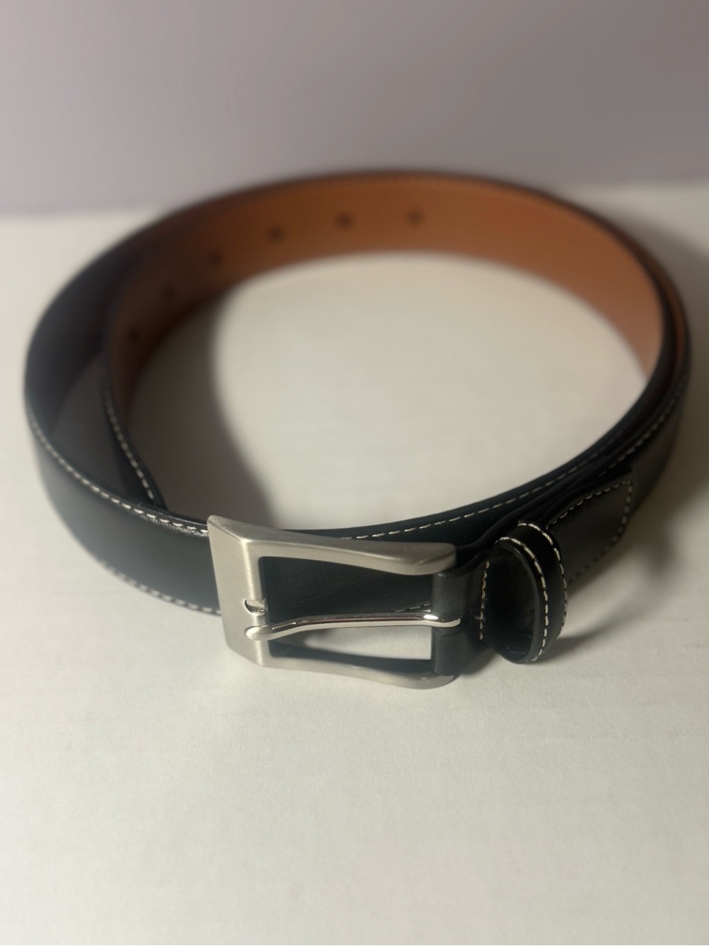 Johnston & Murphy Men's Black Leather Belt with Silver Buckle